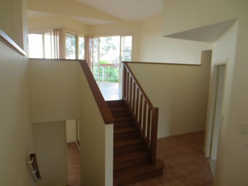 112 Armstrong Way, Highland Park QLD 4211