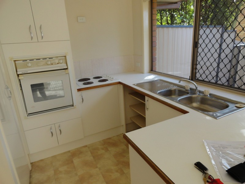 1/1 Keats Place, Nerang QLD 4211