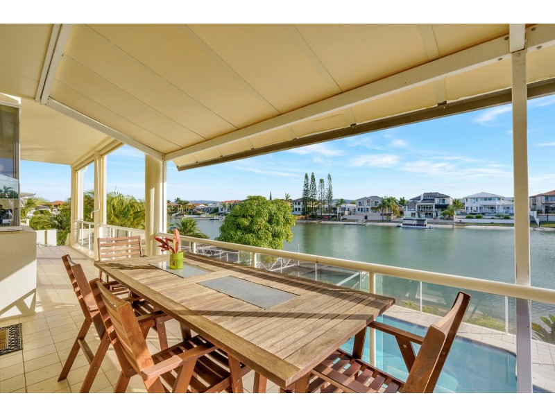 32 Charolais Crescent, Benowa Waters QLD 4217