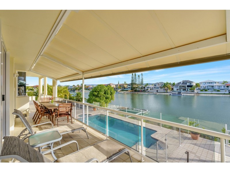 32 Charolais Crescent, Benowa Waters QLD 4217