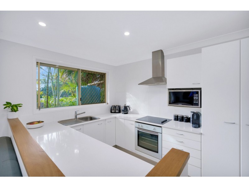 2 Lovell Court, Worongary QLD 4213