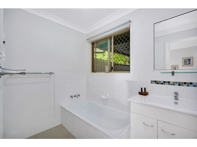 2 Lovell Court, Worongary QLD 4213