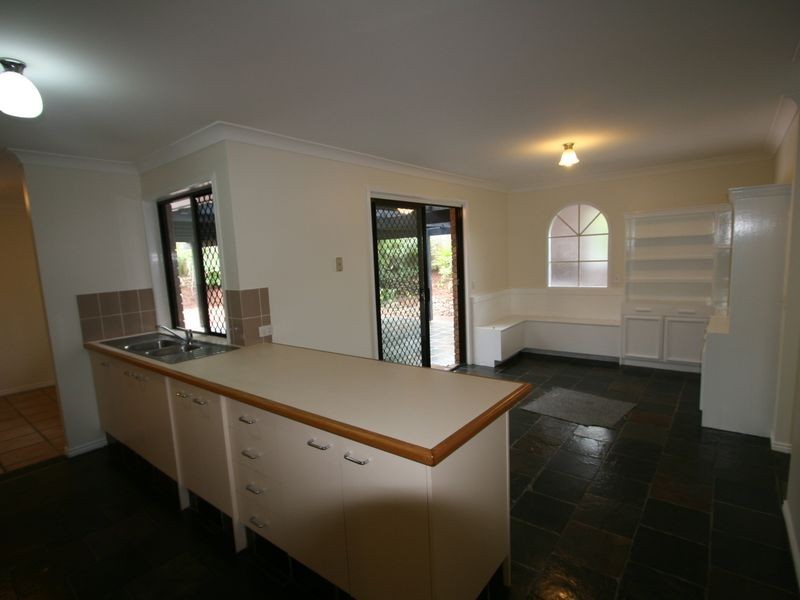 22 Nabarlek Drive, Worongary QLD 4213