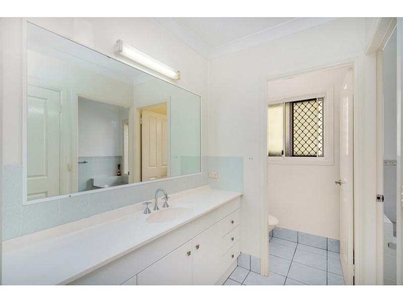 49 Woolmere Street, Carrara QLD 4211