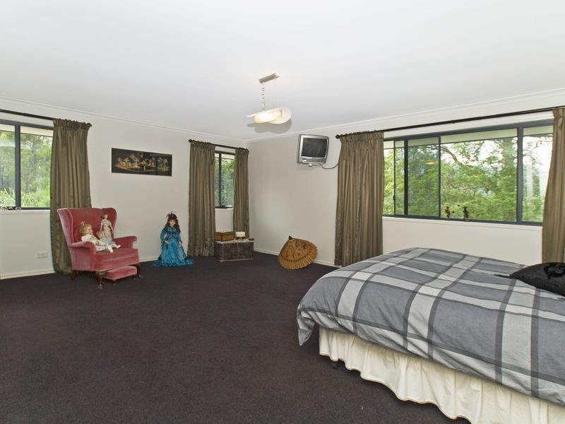 6 Mungindie Court, Mount Nathan QLD 4211