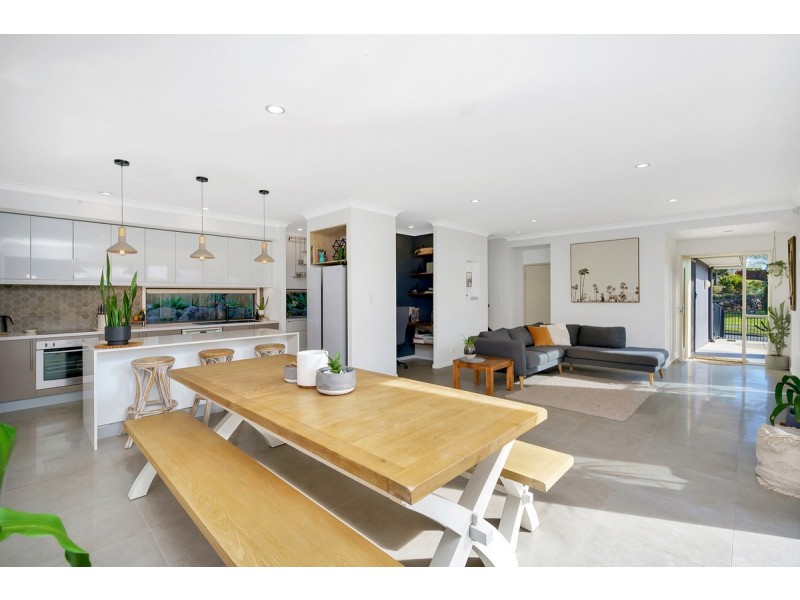 35 Mellum Circuit, Pacific Pines QLD 4211