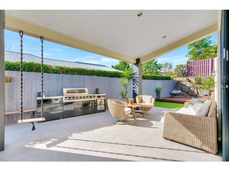 35 Mellum Circuit, Pacific Pines QLD 4211