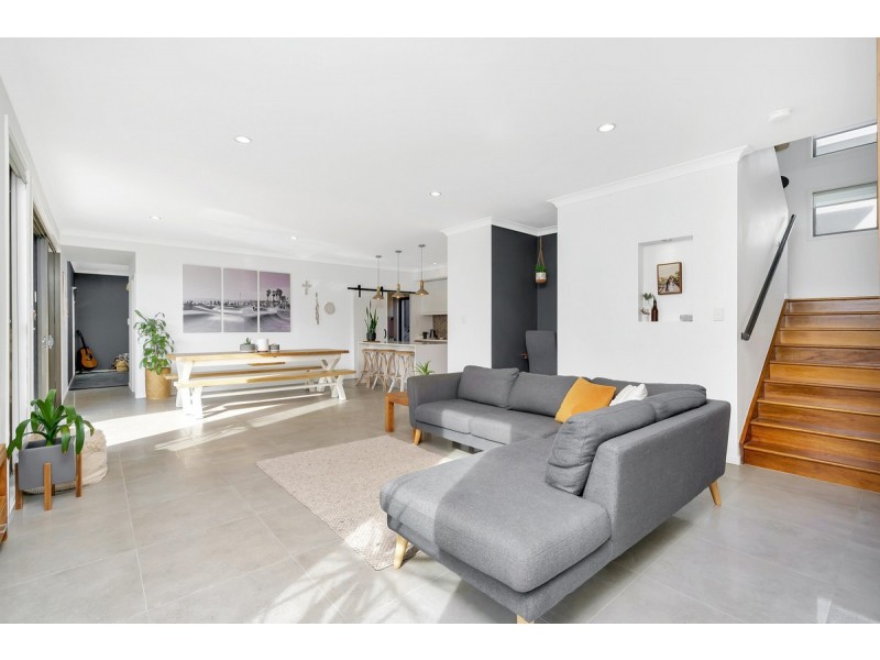 35 Mellum Circuit, Pacific Pines QLD 4211