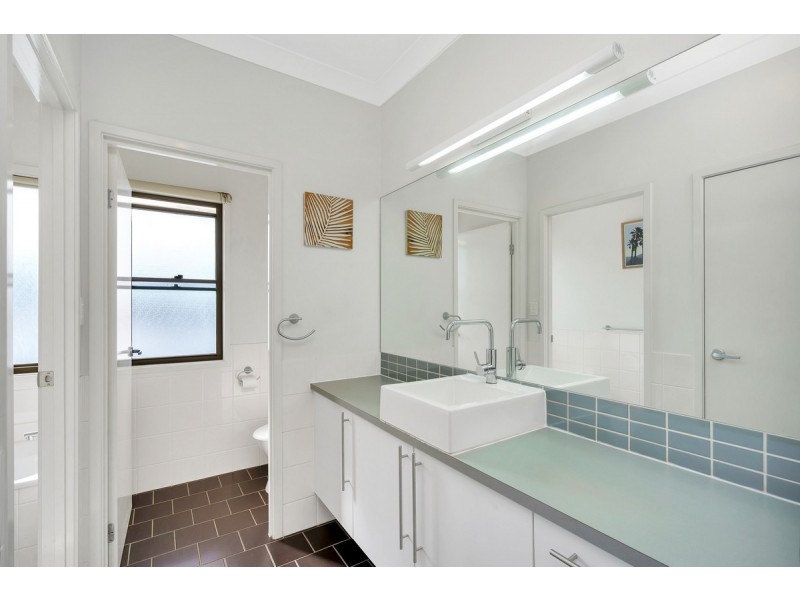 35 Mellum Circuit, Pacific Pines QLD 4211