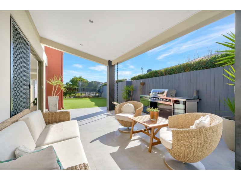 35 Mellum Circuit, Pacific Pines QLD 4211