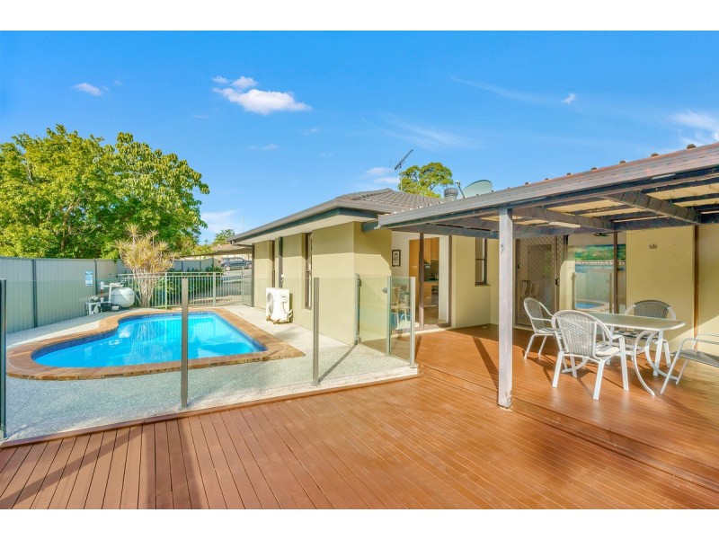 4 Eamonn Court, Highland Park QLD 4211