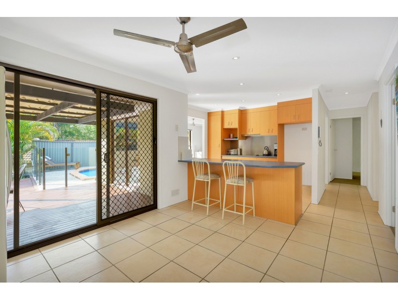 4 Eamonn Court, Highland Park QLD 4211