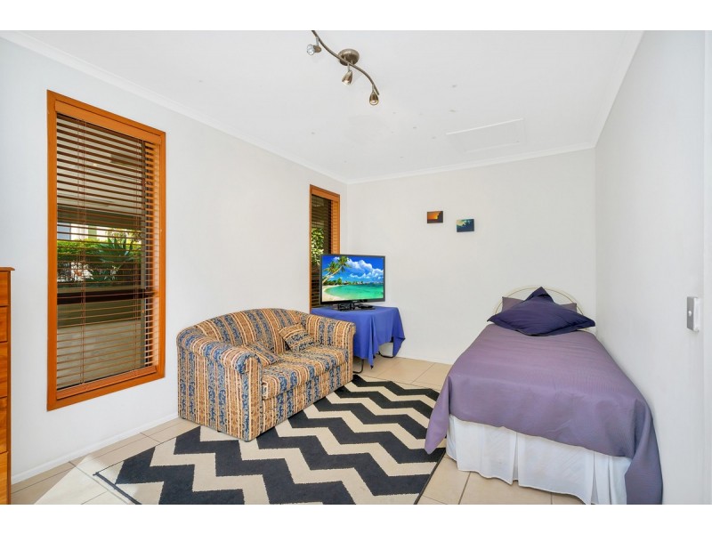 4 Eamonn Court, Highland Park QLD 4211