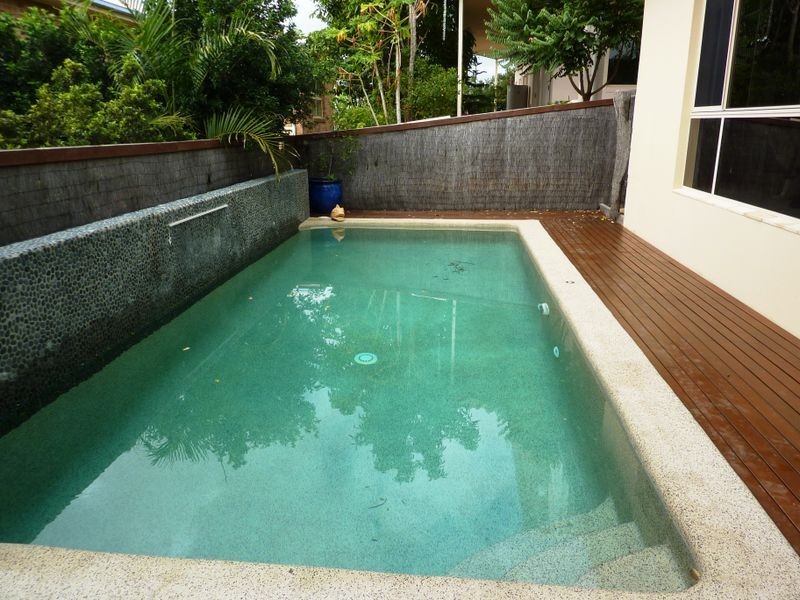 9 Mercure Place, Highland Park QLD 4211