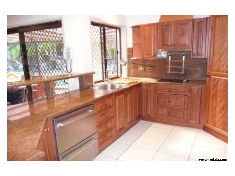 57 Dunkeith Avenue, Benowa Waters QLD 4217