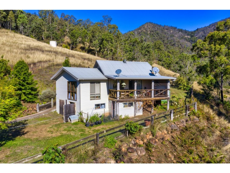 498 Sarabah Road, Canungra QLD 4275