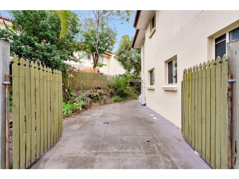 28/102 Alexander Drive, Highland Park QLD 4211