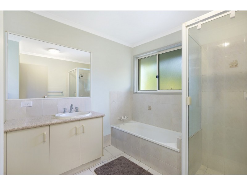 28/102 Alexander Drive, Highland Park QLD 4211