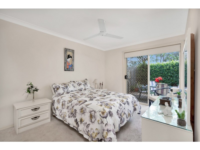 2/52 Ancona Street, Carrara QLD 4211
