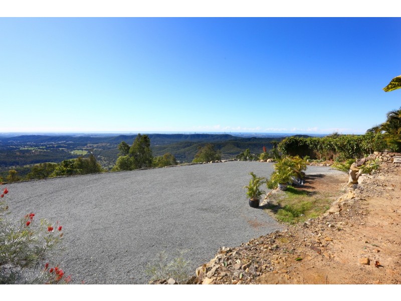 20 Wildflower Court, Clagiraba QLD 4211