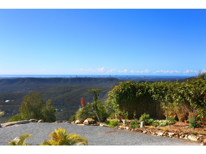 20 Wildflower Court, Clagiraba QLD 4211