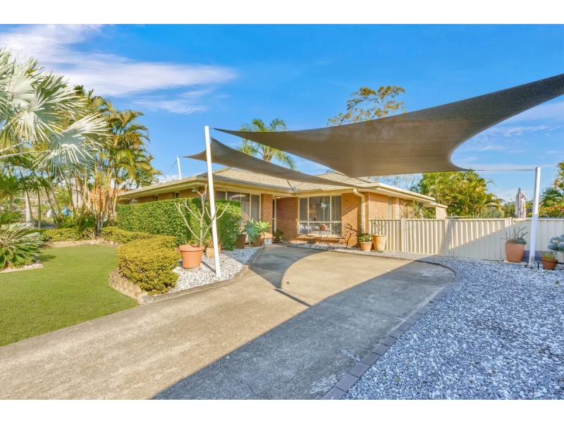 3 Issell Place, Highland Park QLD 4211