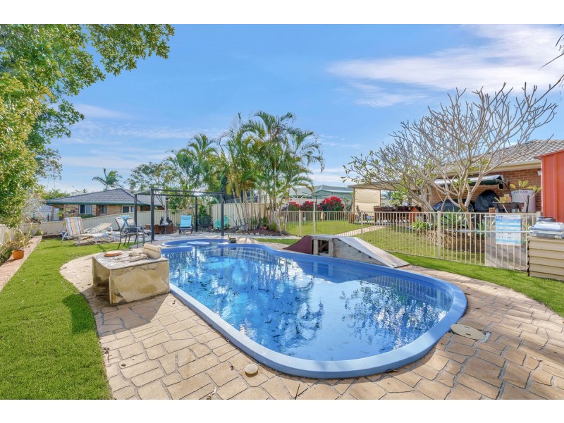 3 Issell Place, Highland Park QLD 4211
