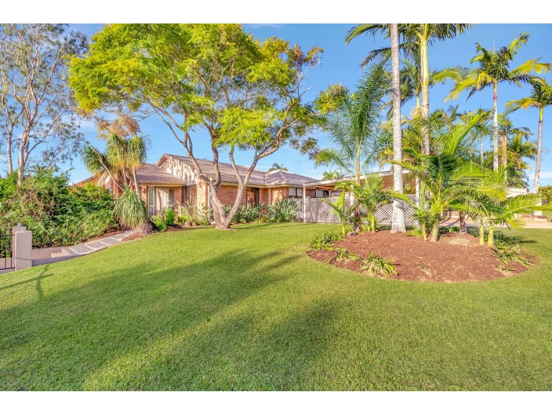 1 Elsemore Court, Carrara QLD 4211