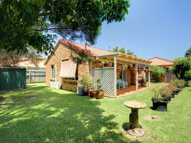 16 Shenton Way, Nerang QLD 4211