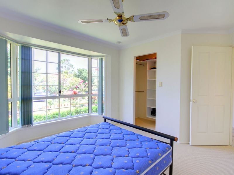 16 Shenton Way, Nerang QLD 4211