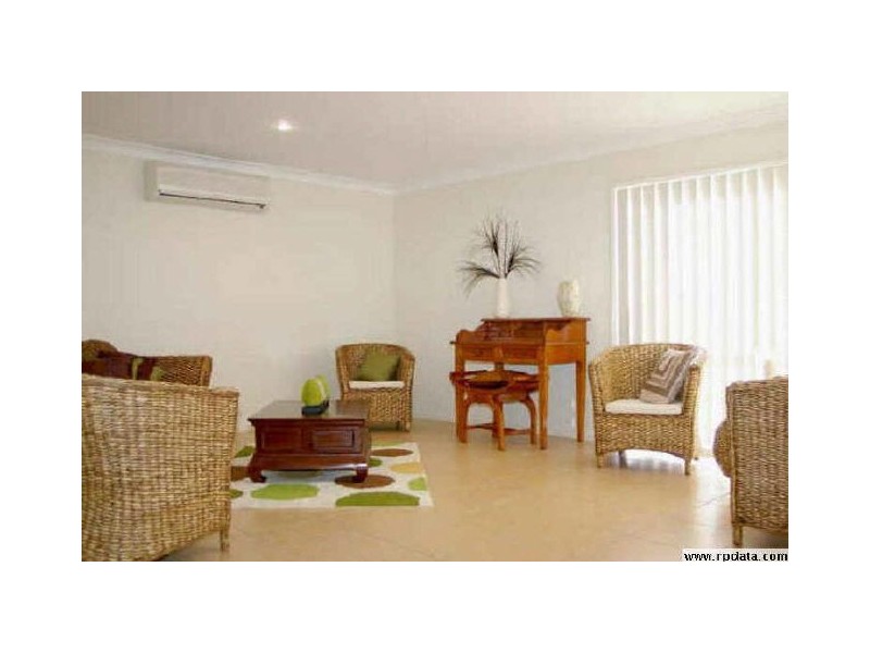 23 Beaumont Crescent, Pacific Pines QLD 4211