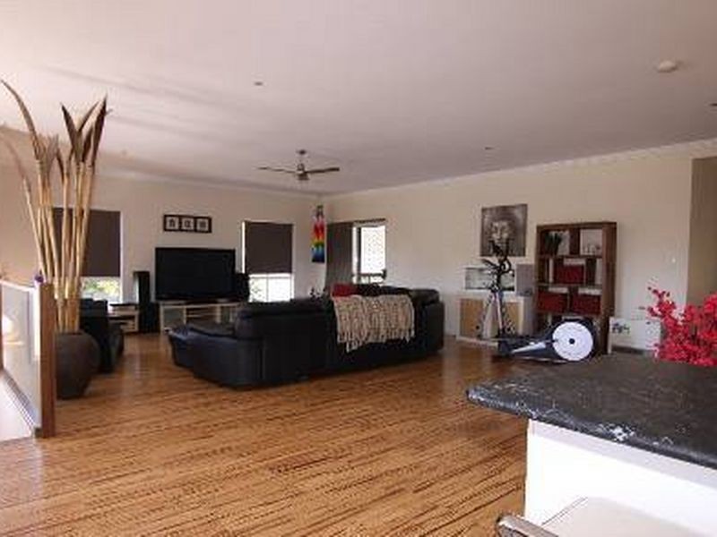 37 Cairngorm Street, Carrara QLD 4211