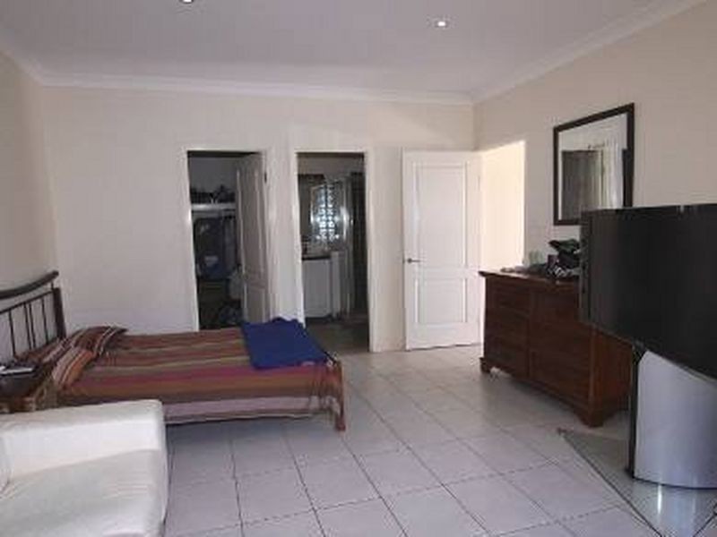 37 Cairngorm Street, Carrara QLD 4211