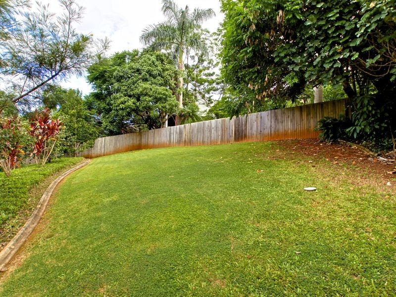 21 Cairngorm Street, Carrara QLD 4211