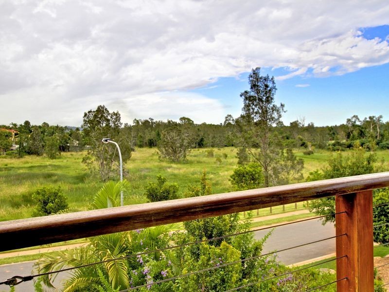21 Cairngorm Street, Carrara QLD 4211