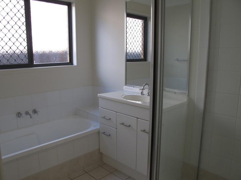 8 Marlee Jayne Close, Nerang QLD 4211