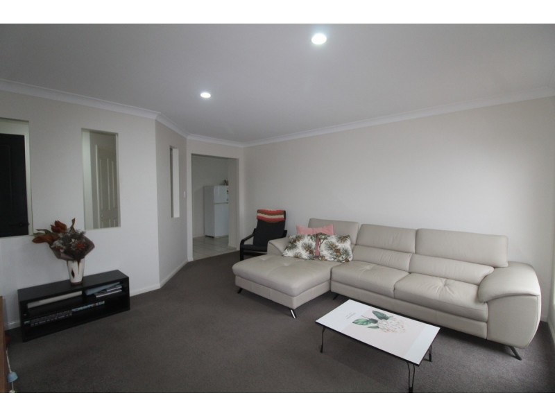 8 Marlee Jayne Close, Nerang QLD 4211