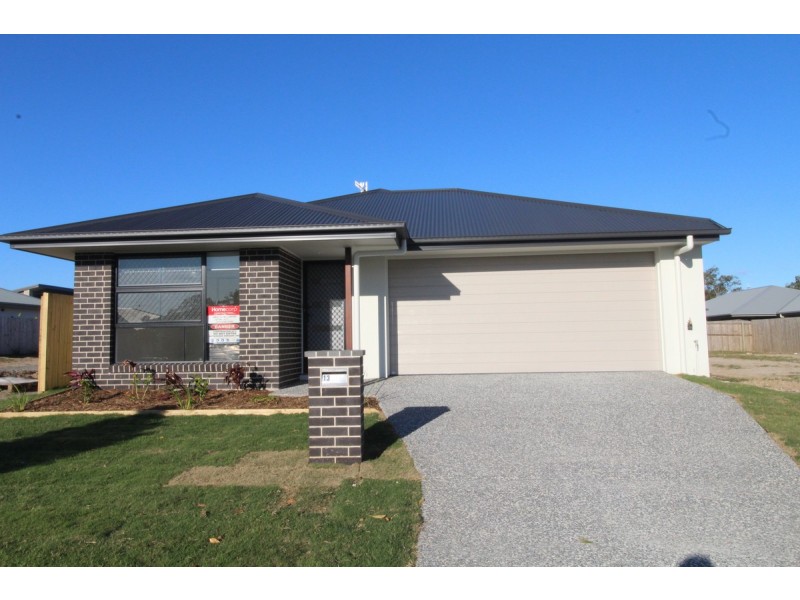 13 Village Boulevard, Pimpama QLD 4209