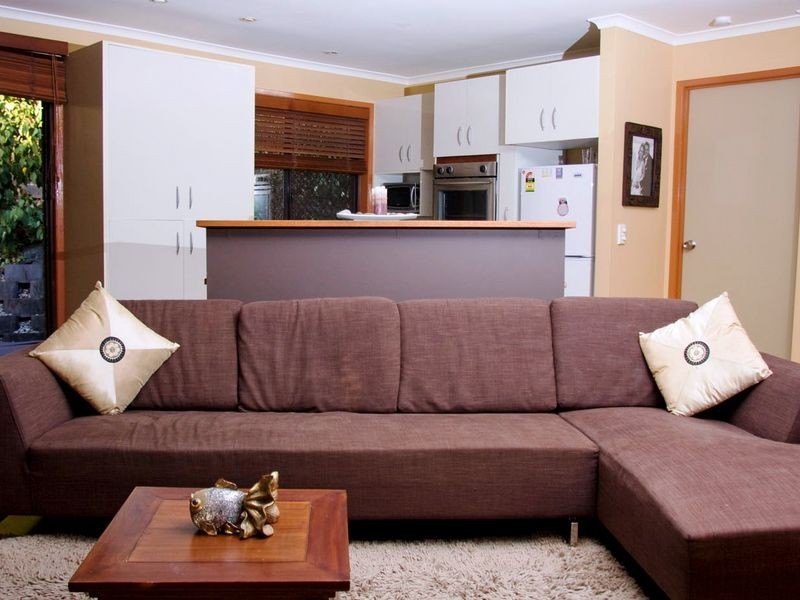 7 Beau Court, Highland Park QLD 4211