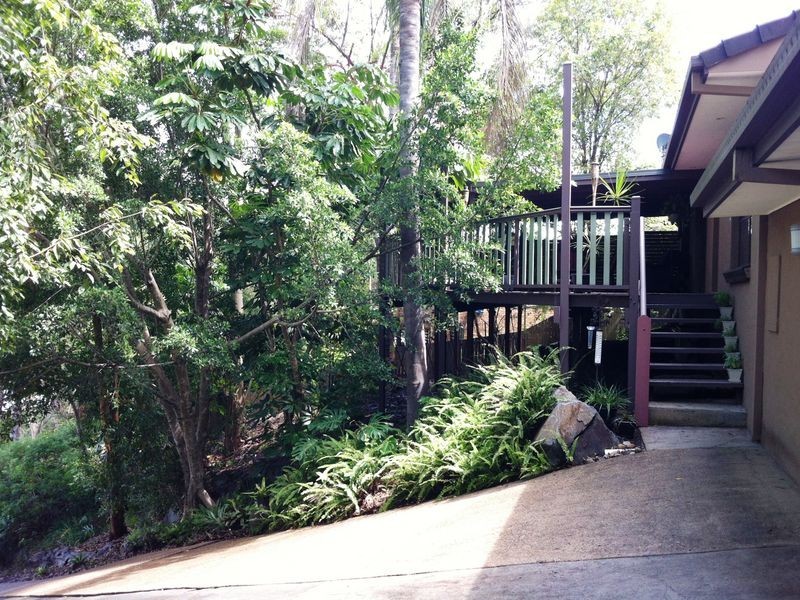 7 Beau Court, Highland Park QLD 4211