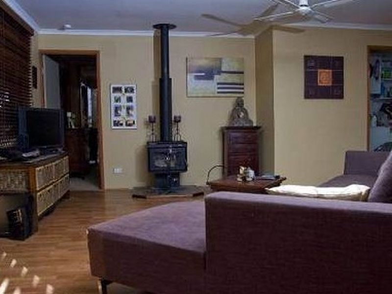 7 Beau Court, Highland Park QLD 4211