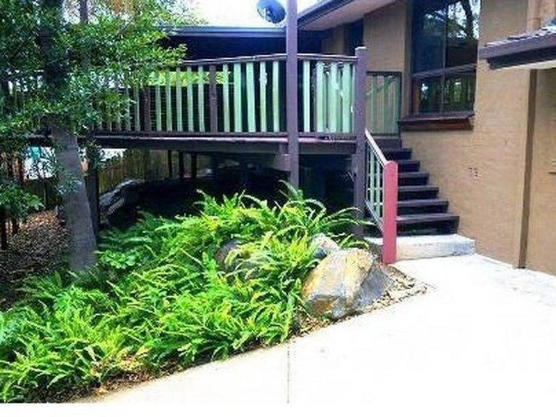 7 Beau Court, Highland Park QLD 4211