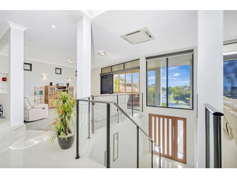 12 Marriott Way, Highland Park QLD 4211