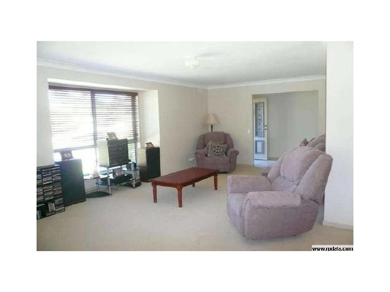 25 Glengarry Close, Highland Park QLD 4211