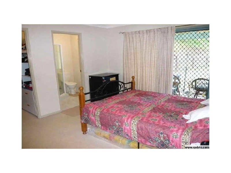 25 Glengarry Close, Highland Park QLD 4211
