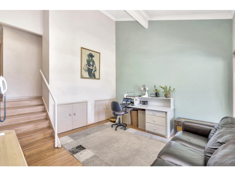 7 Foxhill Court, Carrara QLD 4211