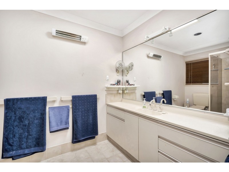 7 Foxhill Court, Carrara QLD 4211