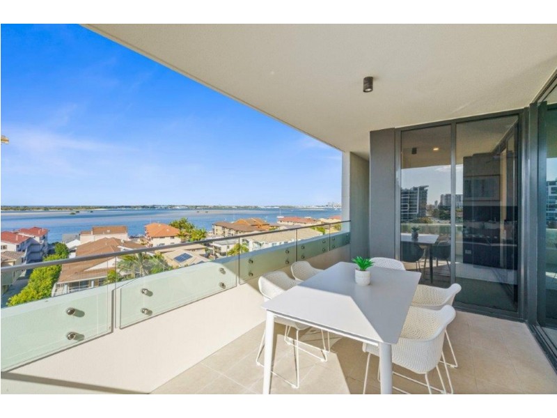 704/110 Frank Street, Labrador QLD 4215