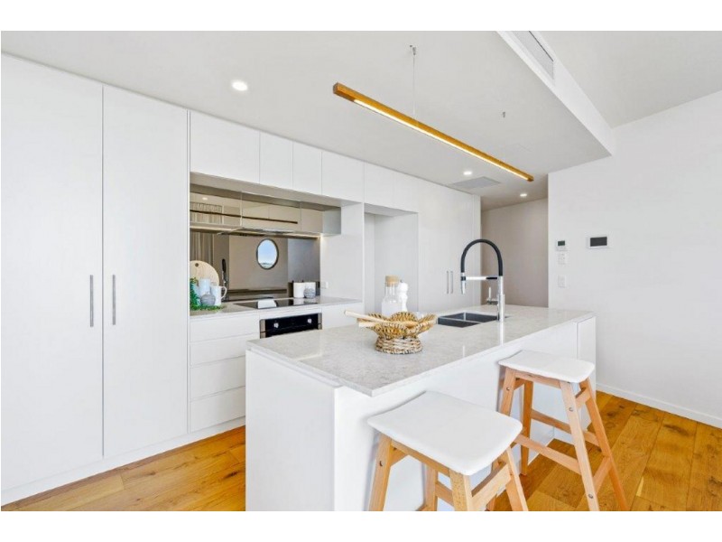 704/110 Frank Street, Labrador QLD 4215