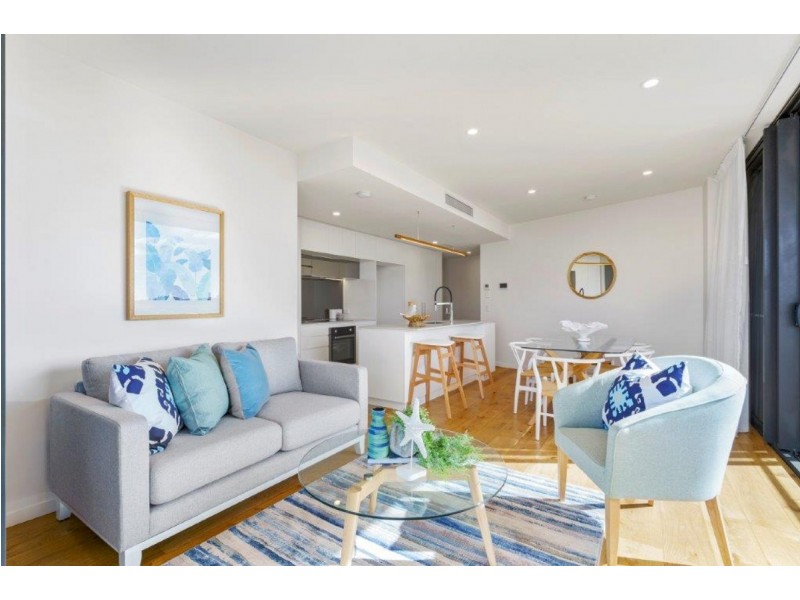 704/110 Frank Street, Labrador QLD 4215